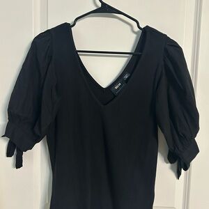 Black Puff Sleeve Top